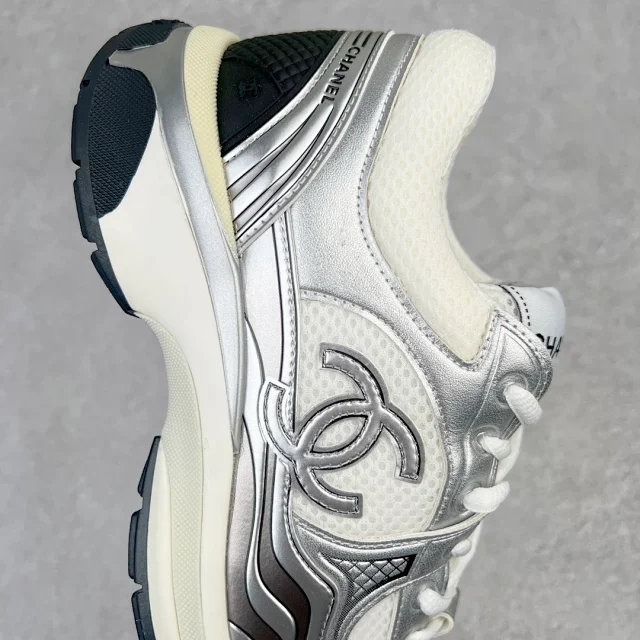 Chanel Sneakers G39792 mesh with interlocking CC logo product detail image 42