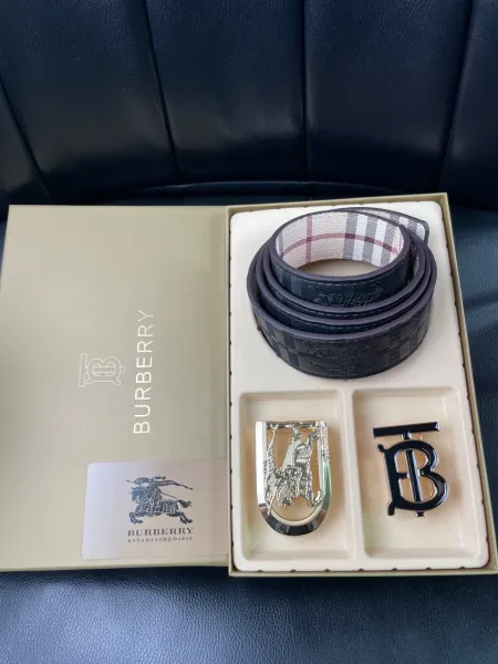 Burberry Check-Print Leather Belt with Interchangeable TB and Knight Buckles Black - 1