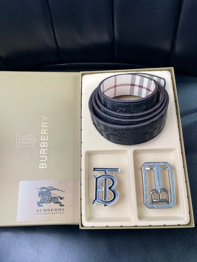 Cinturón Burberry