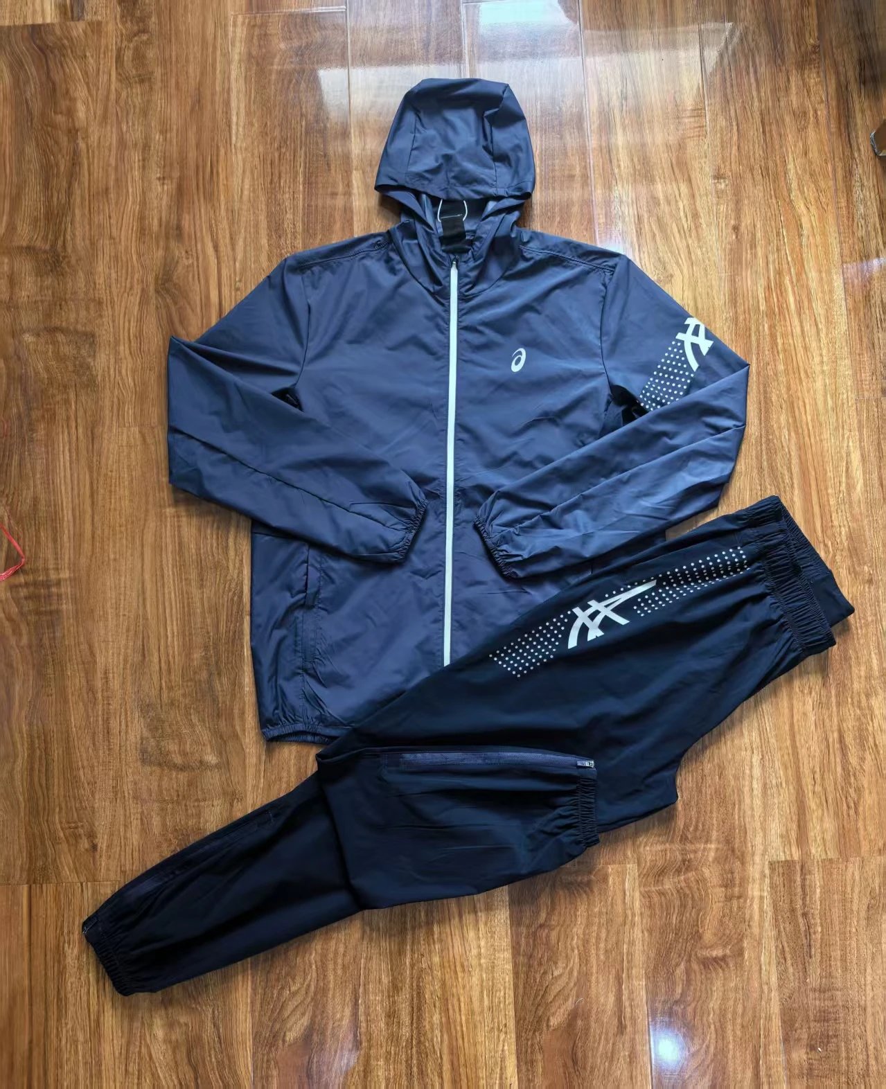 Navy blue jacket+navy blue pants