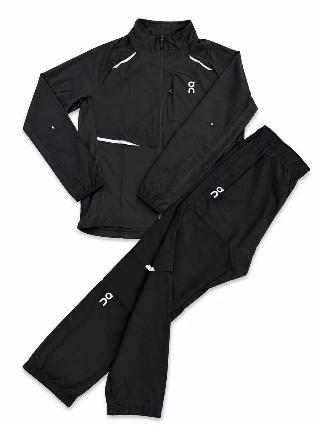 Headless black top+black pants