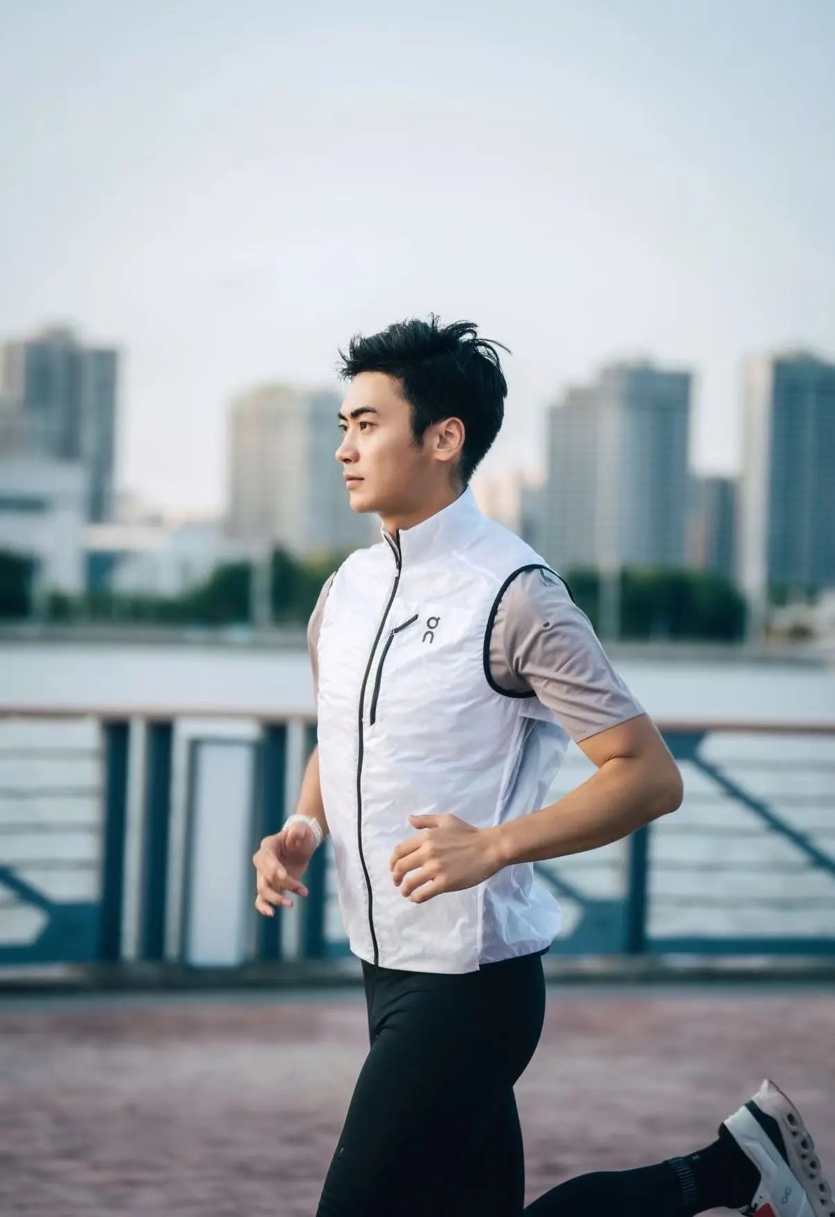 Mesh Breathable Cool-Touch Design Shirt