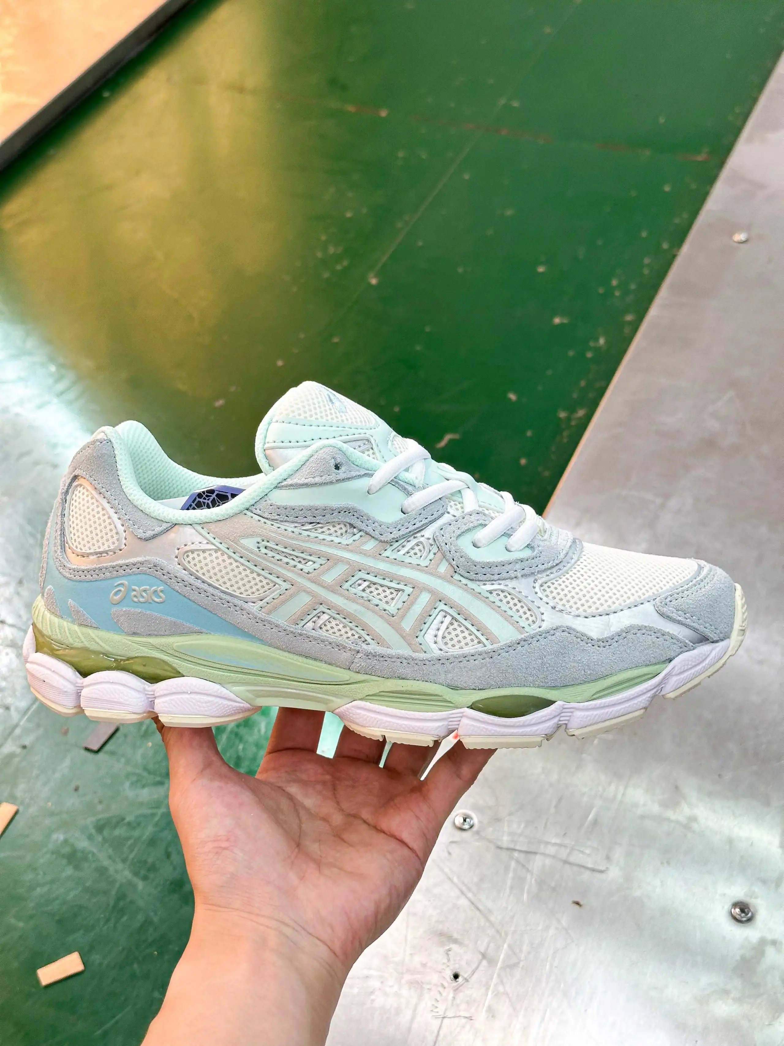 GEL-NYC 1203A383-100