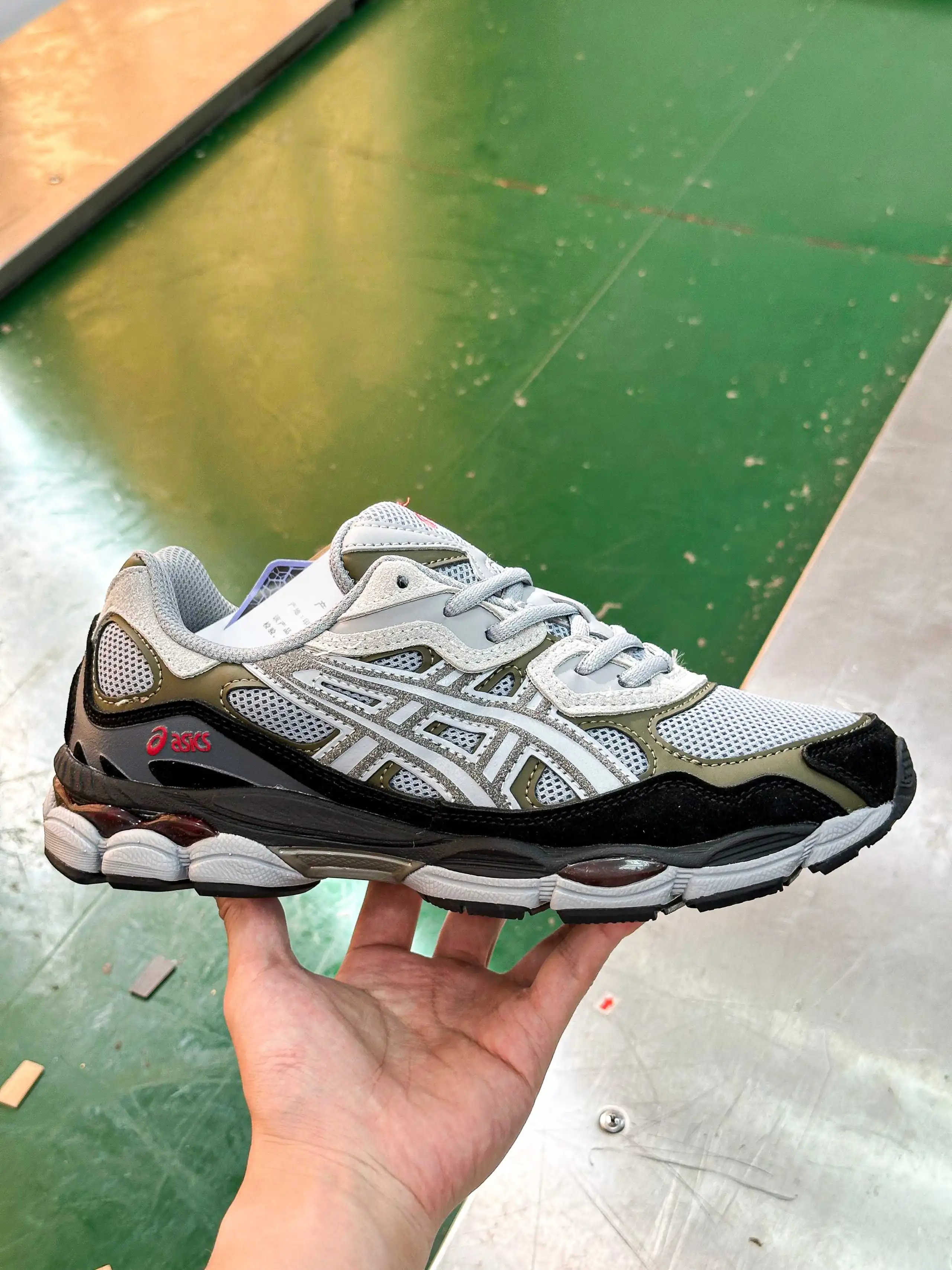 GEL-NYC 1203A383-024