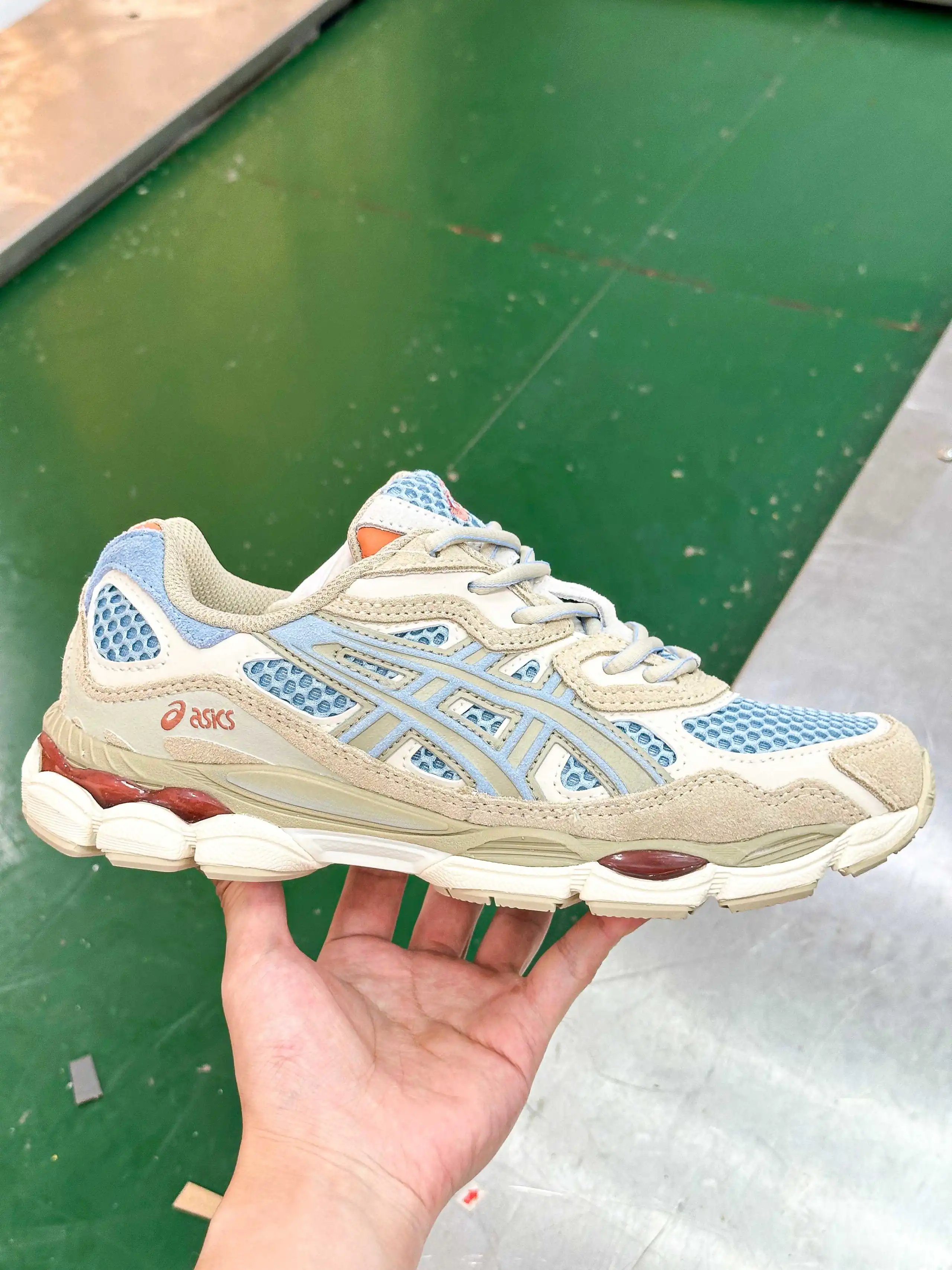 GEL-NYC 1203A372-401