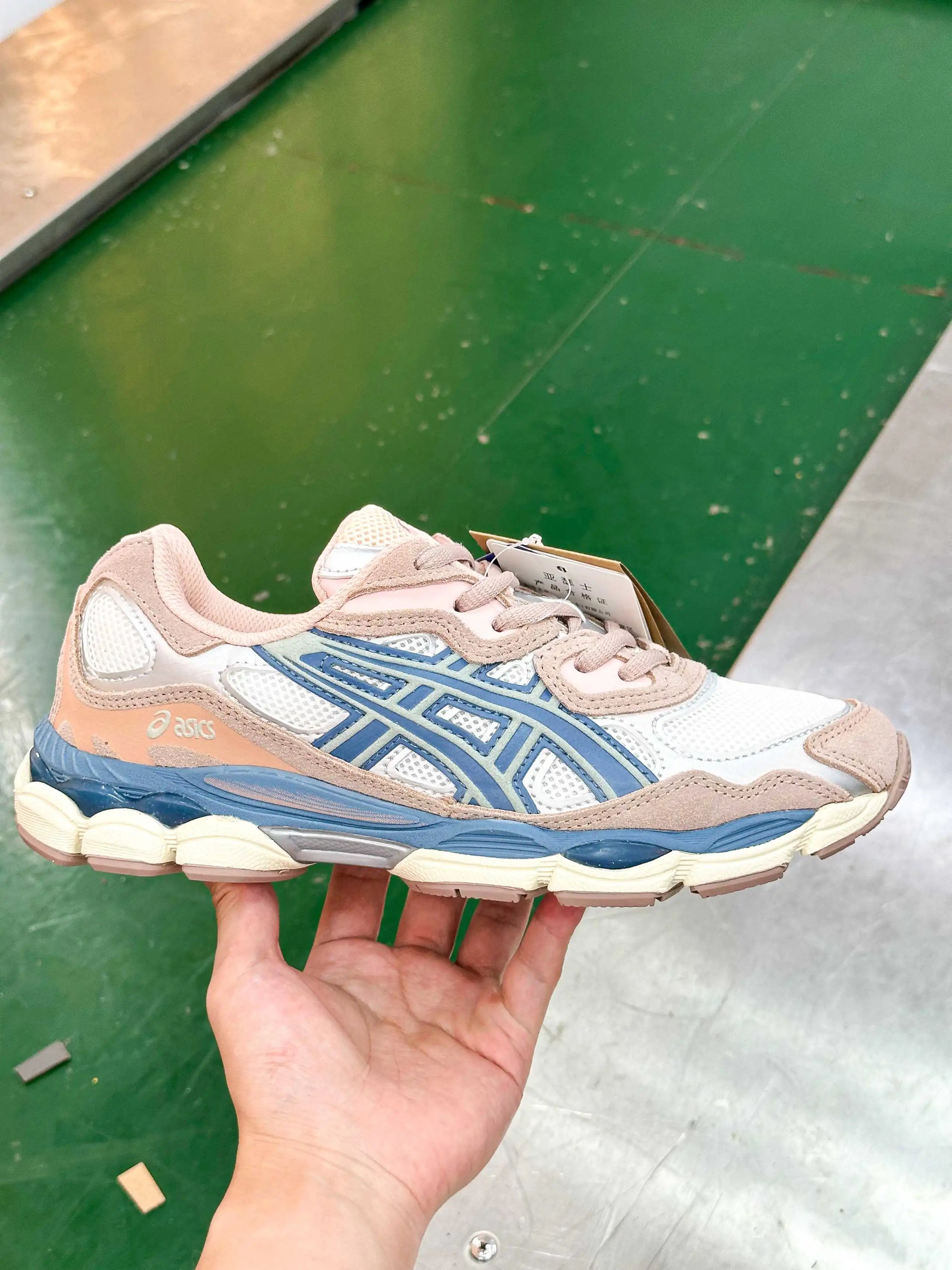GEL-NYC 1202A429-104