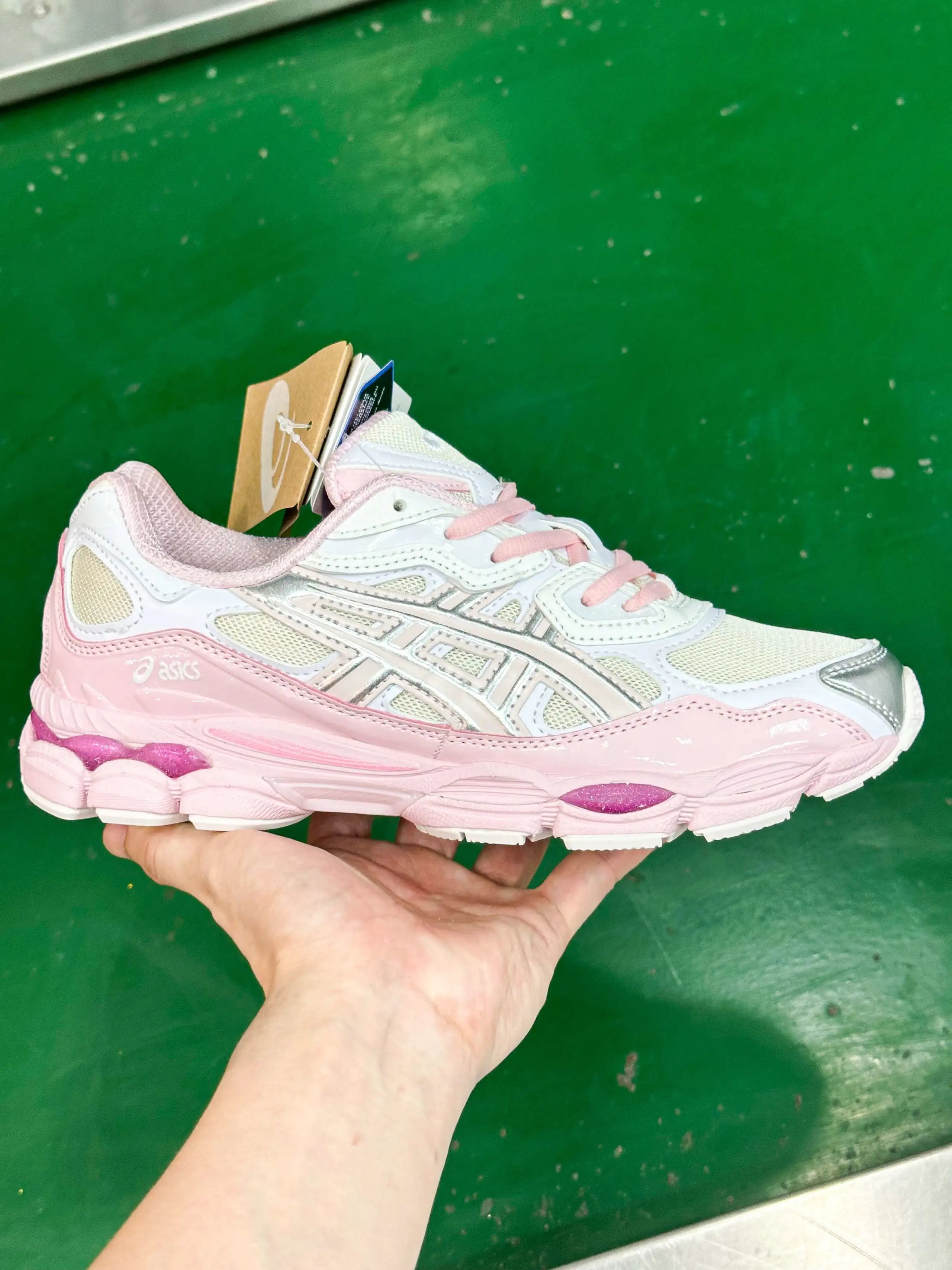 GEL-NYC 1203A571-100