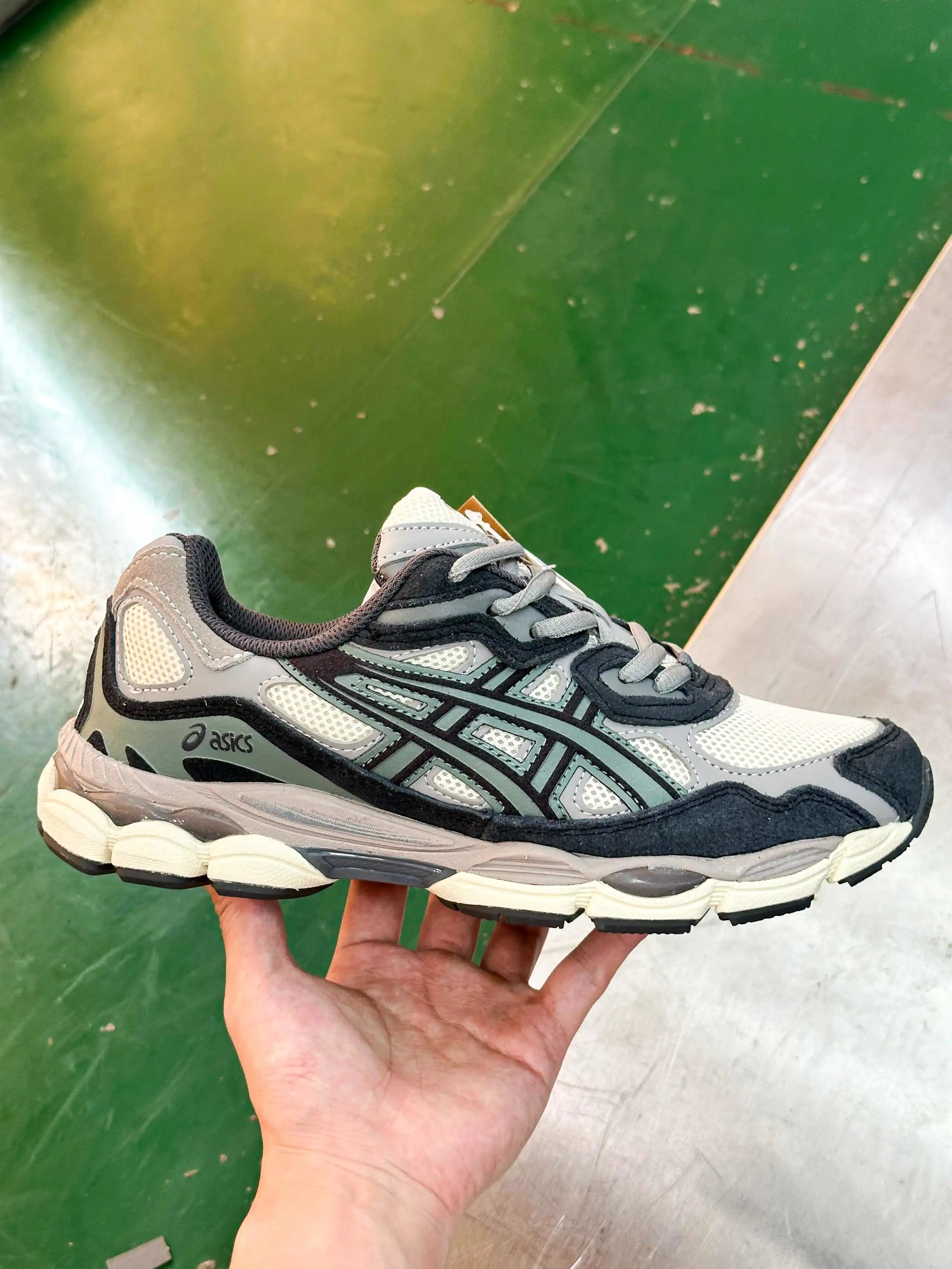 GEL-NYC 1201A789-250