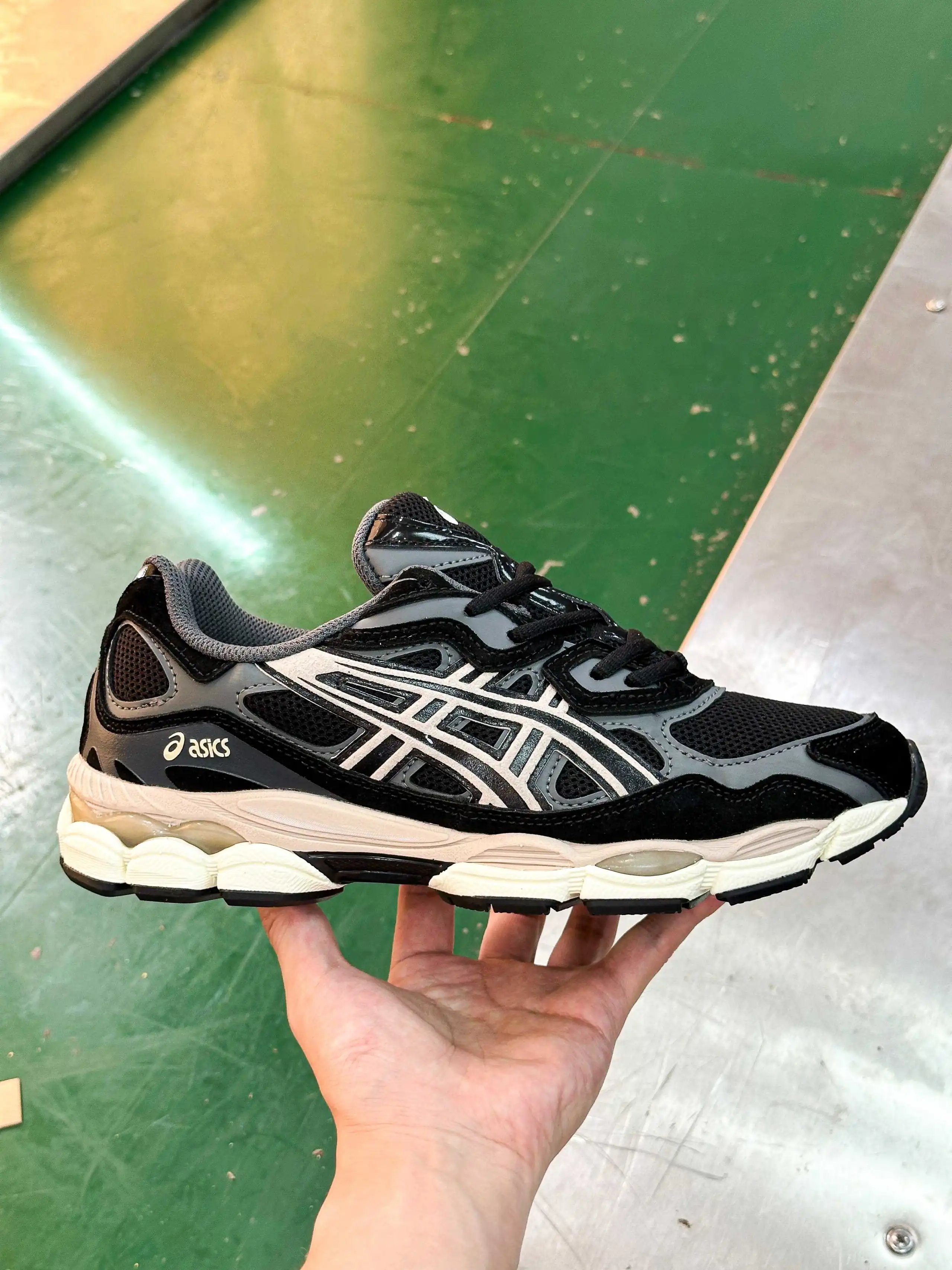 GEL-NYC 1203A663-002