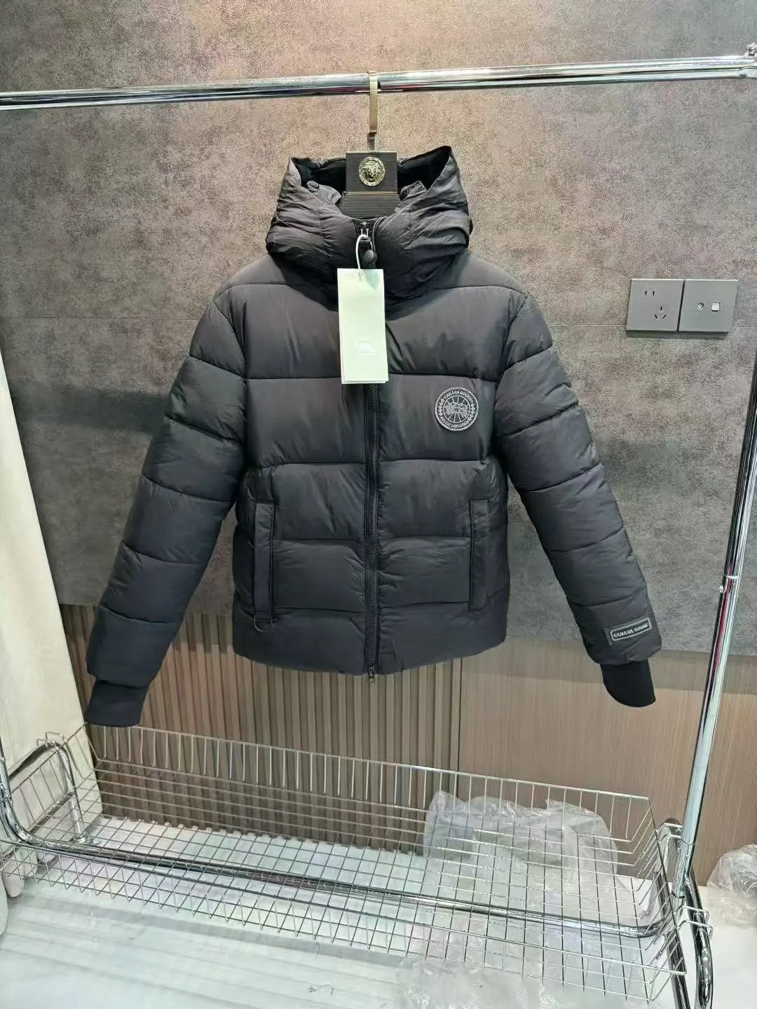 Black Label Collar