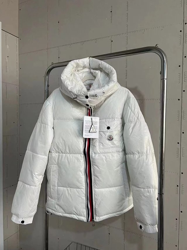 Budget Moncler Puffer Jacket: seller detail photo 9
