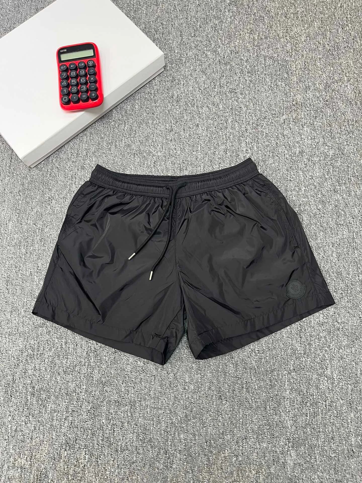 Moncler Shorts 11