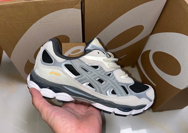 Asics GEL-NYC: seller detail photo 1