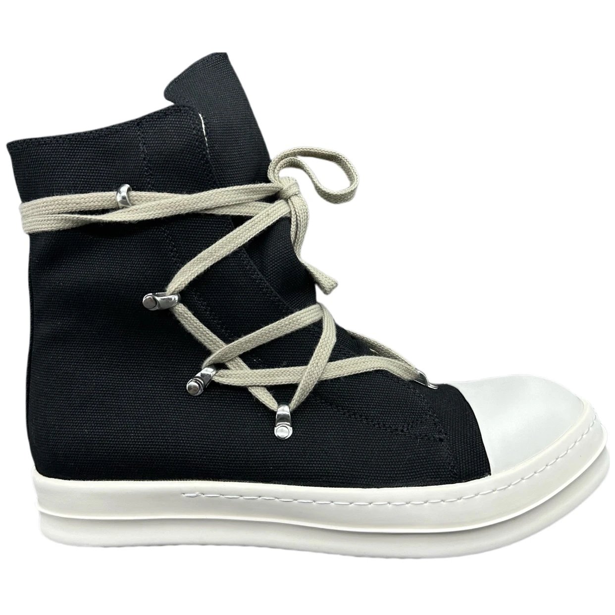Black-Strap1.0
