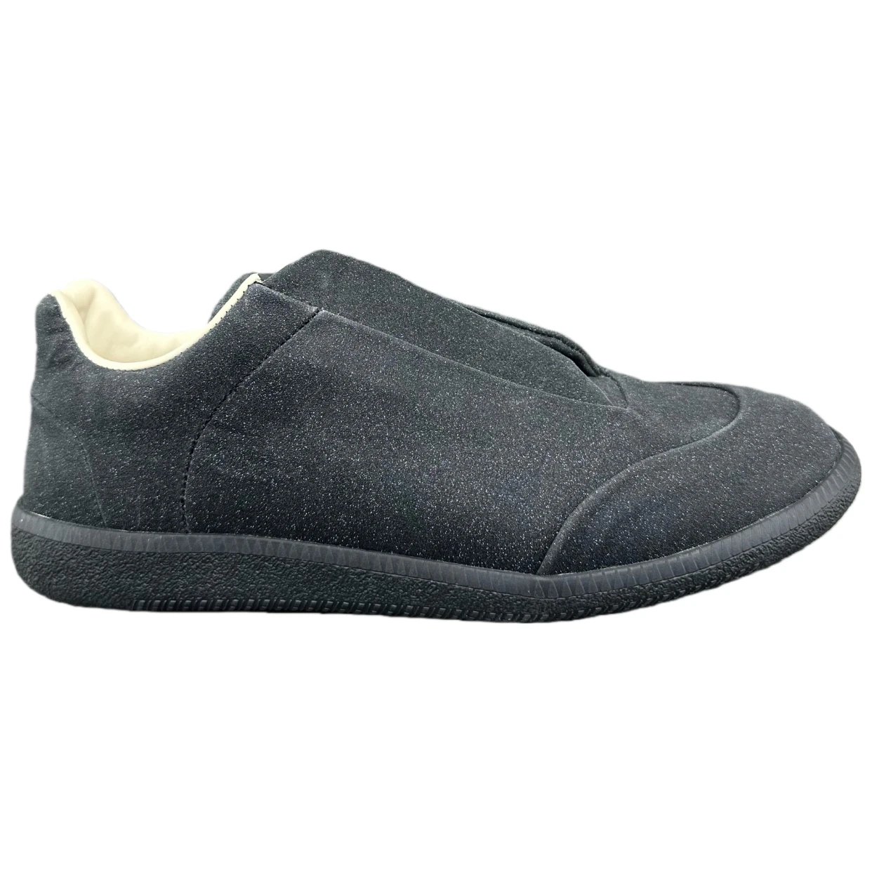 Black1.0-Low