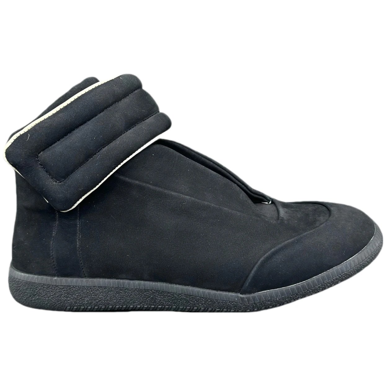 Black-Canvas
