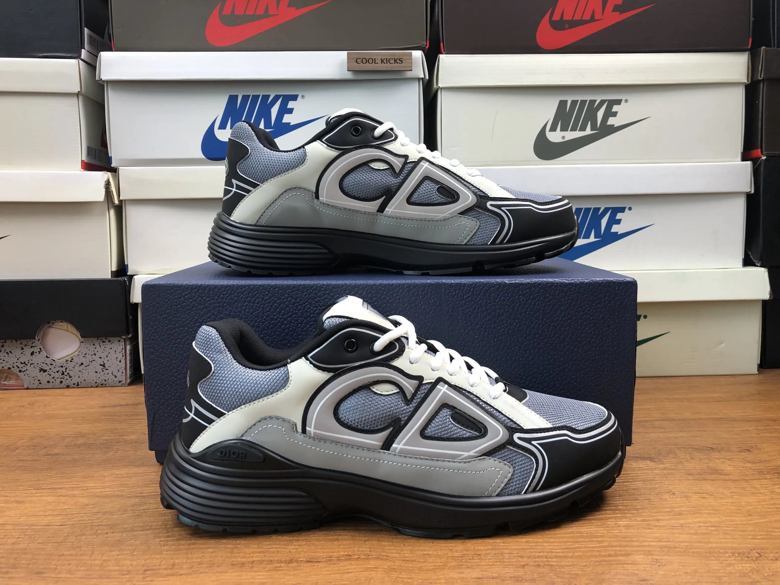 068 BLUE GREY