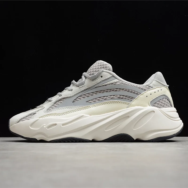 Adidas Yeezy 700 V2 12