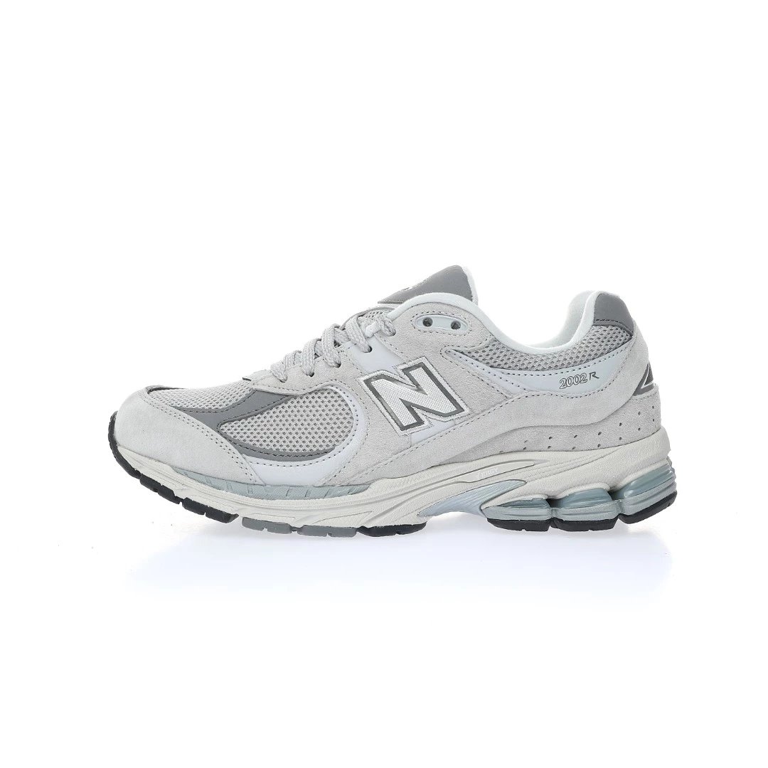 New Balance 2002R 7