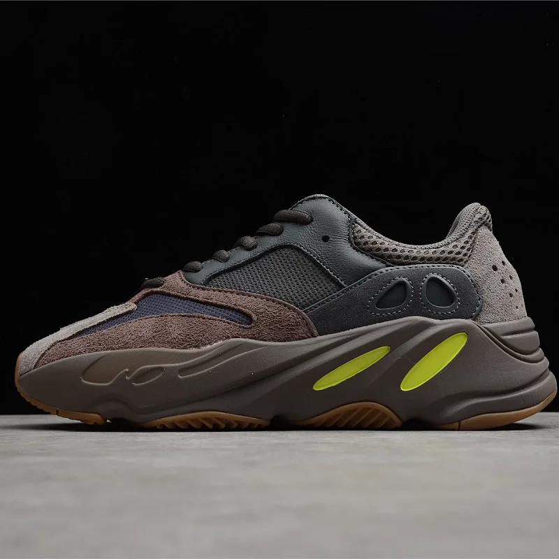 Adidas Yeezy 700 V2 9