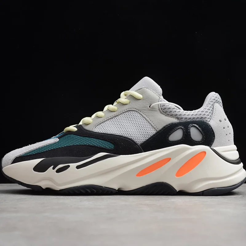 Adidas Yeezy 700 V2 8