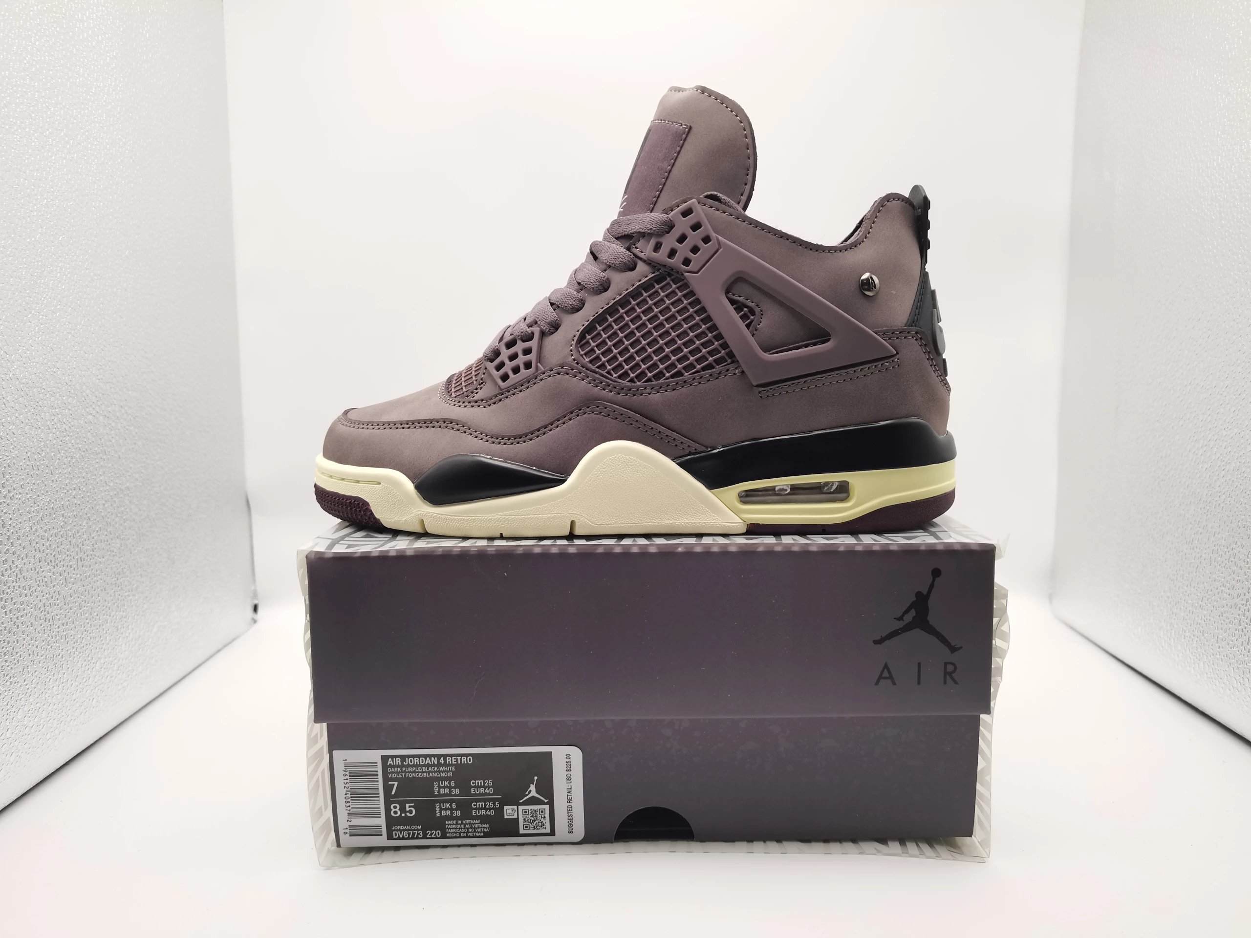 KZ AJ4 AMM Co branded Wine Red Code (9)