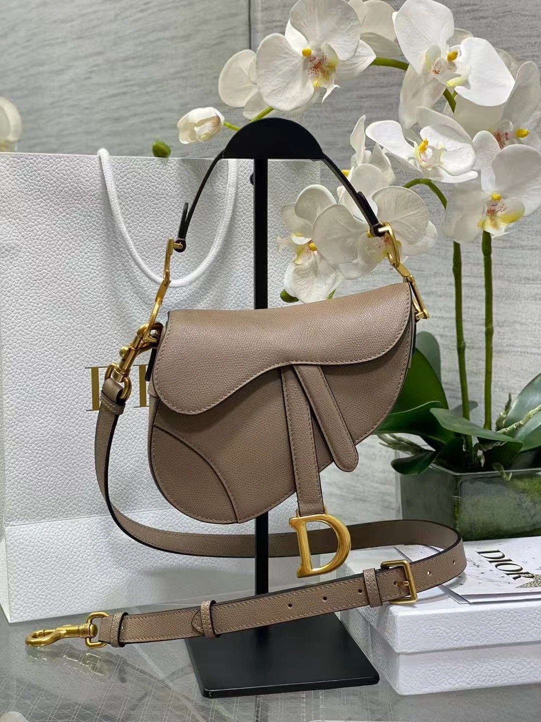 Dior Saddle Bag — Khakis 24 × 6 × 18cm colorway — USFans Spreadsheet photo