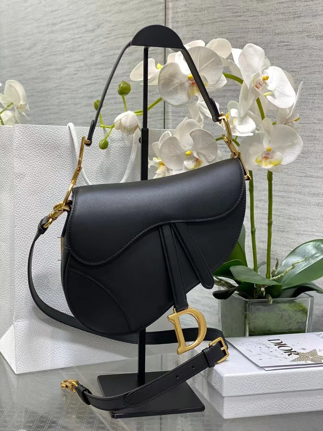 Dior Saddle Bag — Bright Black 24 × 6 × 18cm colorway — USFans Spreadsheet photo