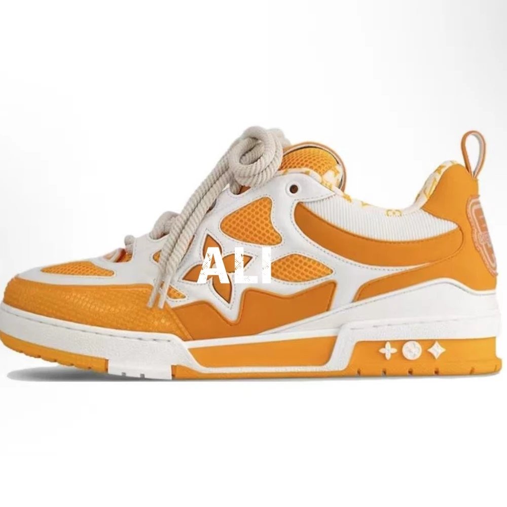 1AC534  white orange