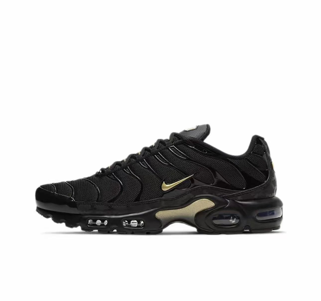 Nike Sneakers Air Max Plus TN — Black gold
