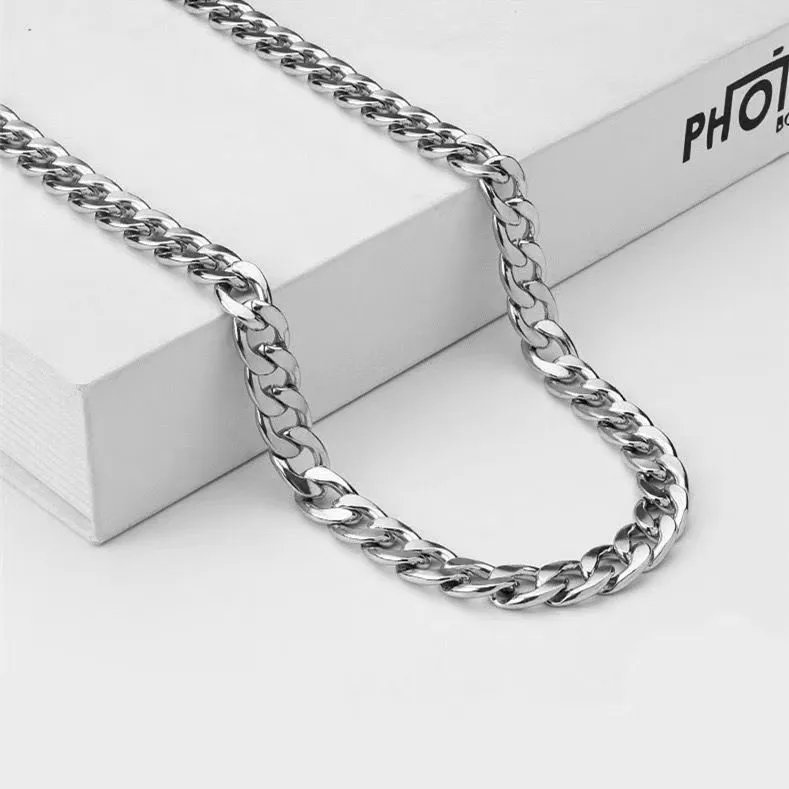 Titanium steel non-fading cuban necklace for women and men, trendy ins fashion street hip hop sweatshirt chain, simple and versatile accessories