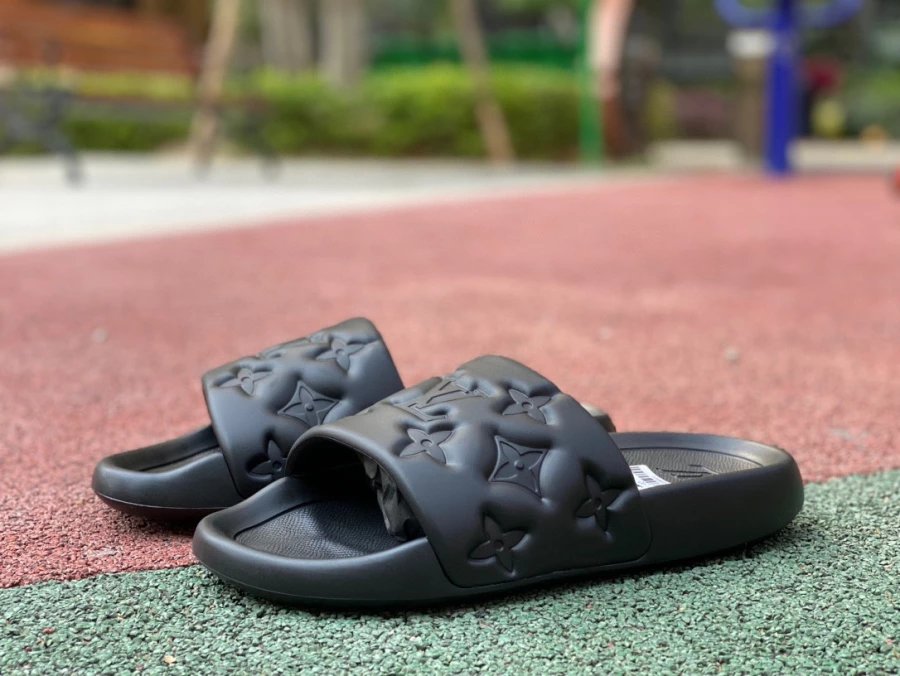 LLVV slippers