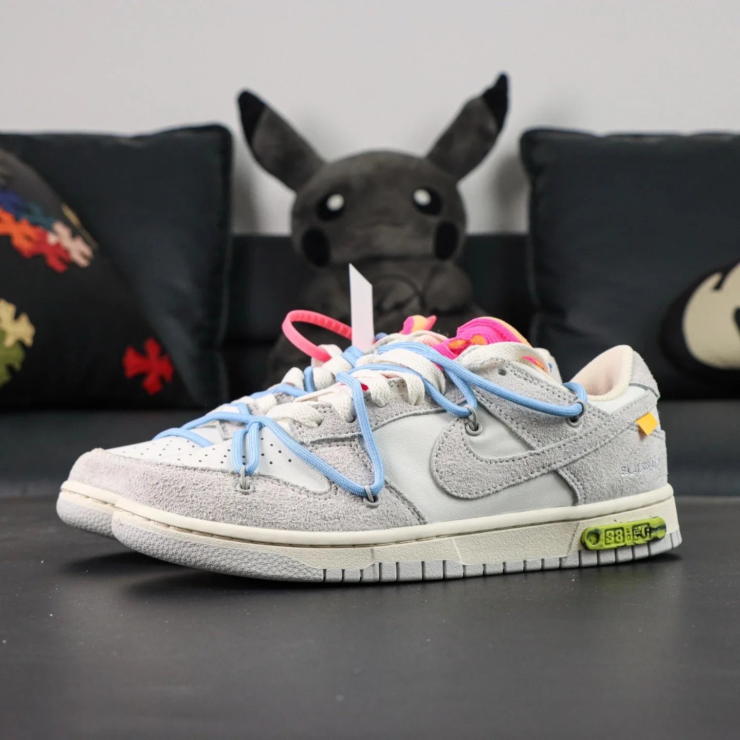 Gray White Blue DJ0950-113
