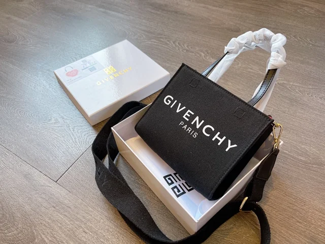 Givenchy Handbags Large studded tote handbag with pouch product detail image 13
