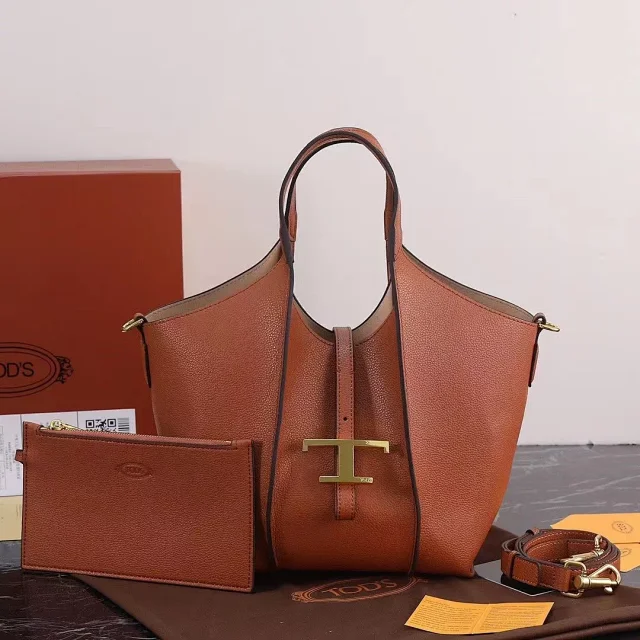 Tod's Handbags T-logo tote bag with detachable pouch and shoulder strap product detail image 1