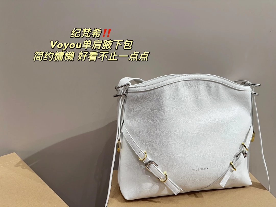 Givenchy GV3 Chain Shoulder Bag White - 12