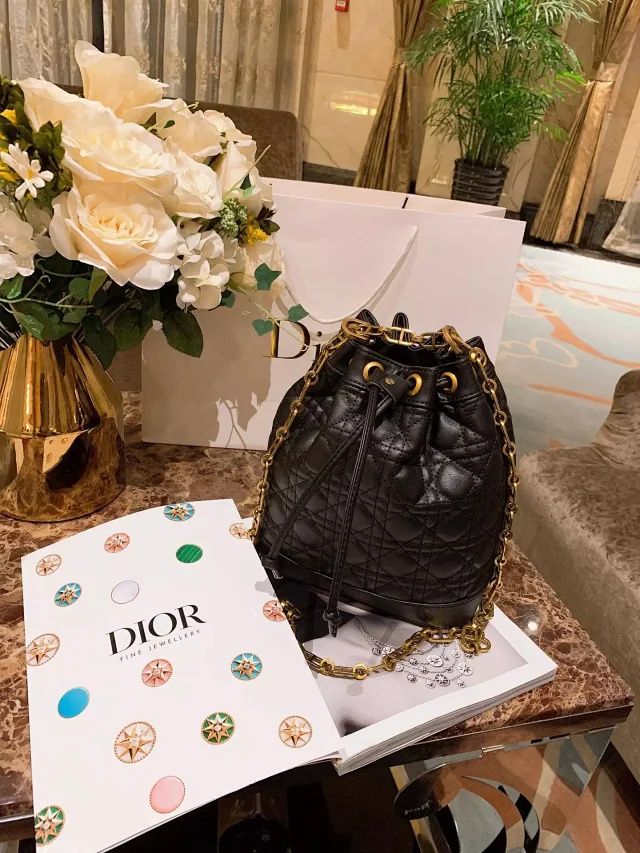 Dior Handbags product detail image 8