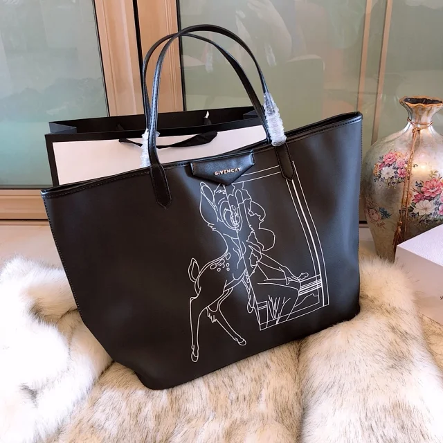 Givenchy Handbags Leather Handbag product detail image 2