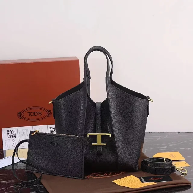 Tod's Handbags T-logo tote bag with detachable pouch and shoulder strap product detail image 4