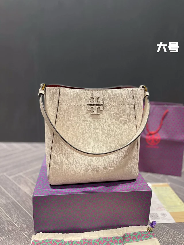 Tory Burch Crossbody Bags Logo Leather Bag product detail image 6