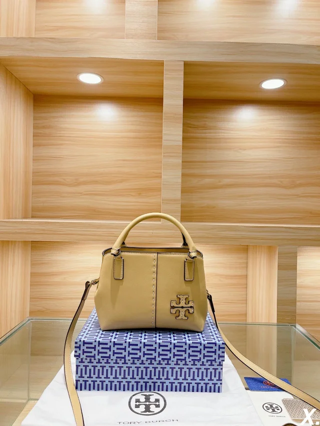 Tory Burch Handbags Tote Bag product detail image 13