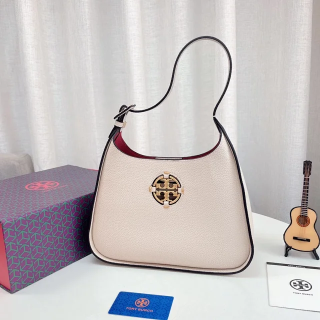 Tory Burch Shoulder Bags Pebbled Leather Bag with Double T Logo product detail image 4