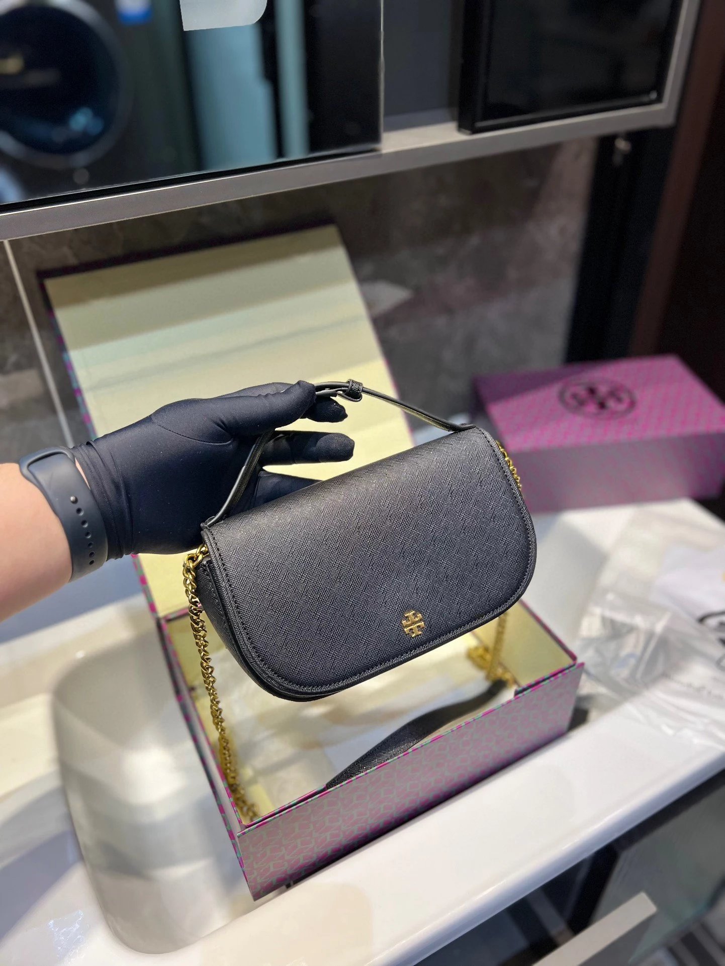 Prada Re-Edition 2005 Mini Bag Black Saffiano Leather Chain Bag Shoulder Bags - 9