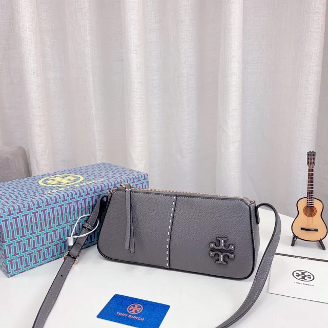 Tory Burch Shoulder Bags Logo Bag product detail image 11