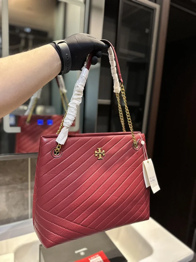 Tory Burch Shoulder Bags Pebbled Leather Bag with Double T Logo product detail image 14