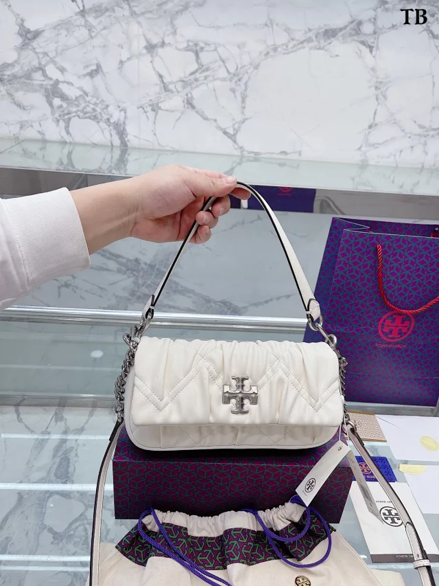Tory Burch Shoulder Bags Logo Bag product detail image 4