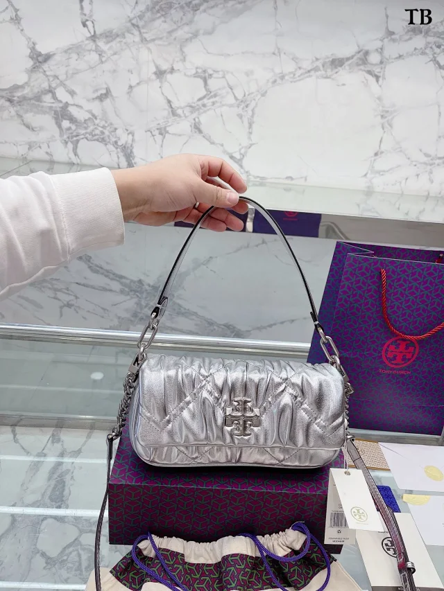 Tory Burch Shoulder Bags Logo Bag product detail image 1