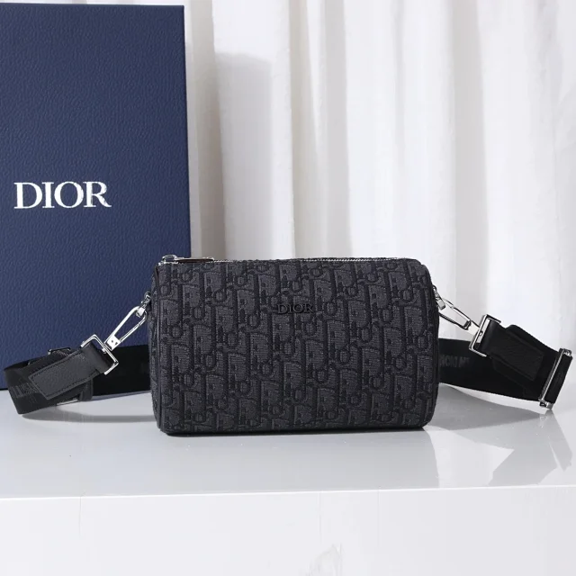 Dior Crossbody Bags Adjustable Strap Bag product detail image 13