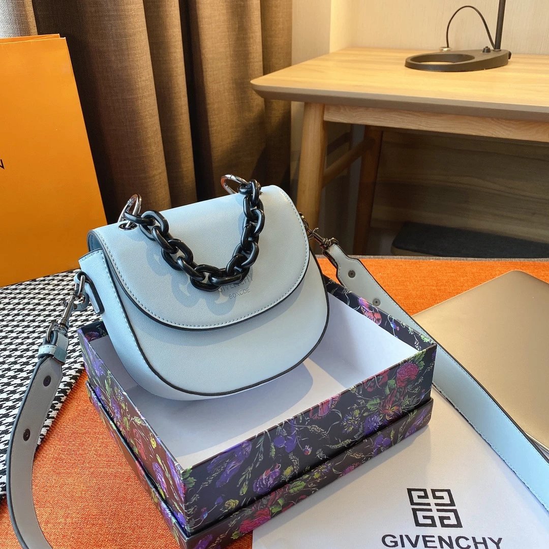 Givenchy Boxy Bag White with Black Chain Strap Shoulder Bag - 6