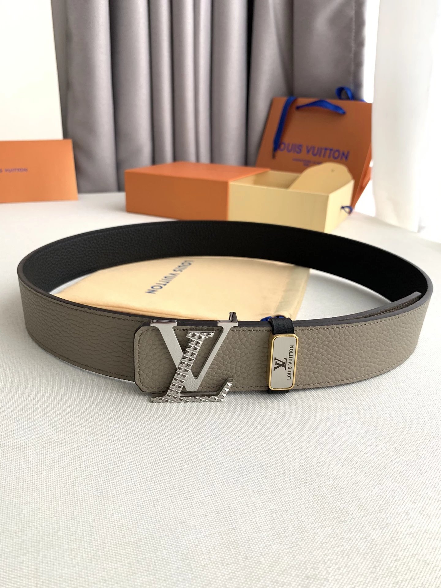 Louis Vuitton Reversible Monogram Canvas Belt with LV Twist Buckle Black / Beige Leather Belt - 6